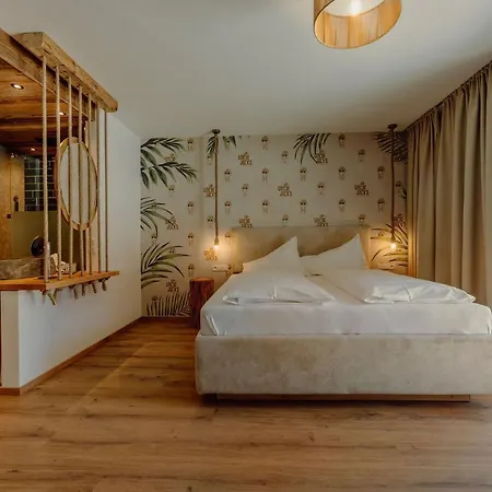Uncle Jacks Hotell