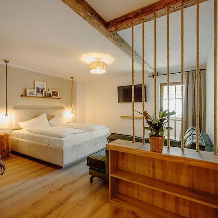 Hotel Uncle Jacks 4*