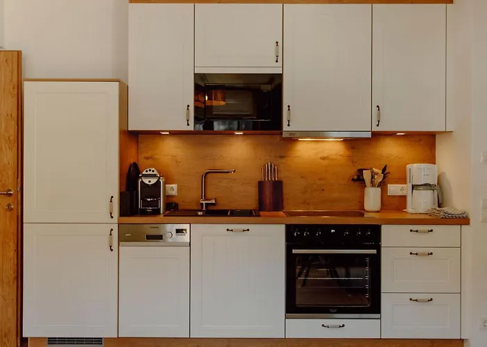 Uncle Jacks Hotell 4*