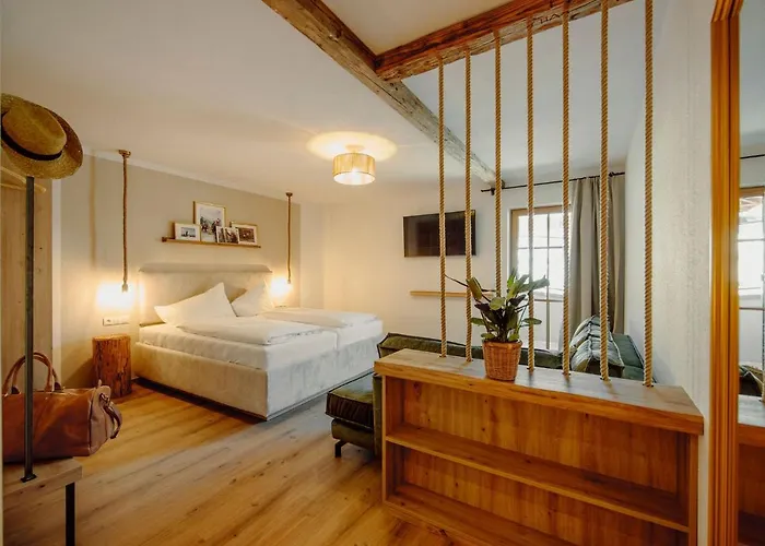 Hotel Uncle Jacks 4*